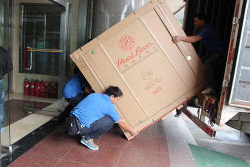 汶川钢琴贵重工艺品无忧运
